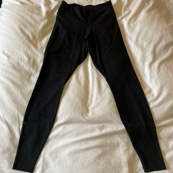 ✨3 for $25✨Nike Dri-Fit Leggings - Picture 1 of 7